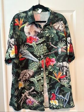Men’s Star Wars Tropical Print Button-Up Shirt - Black & Green